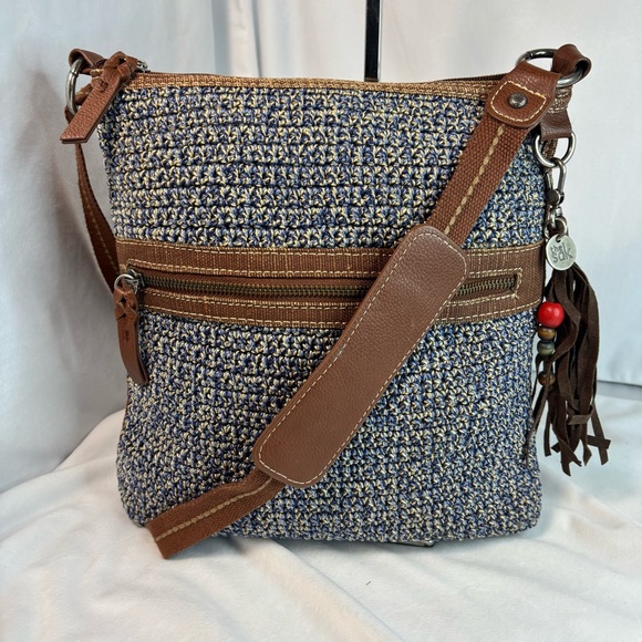 THE SAK "LUCIA CROCHET" Crossbody Purse W/ Adjustable Strap - Picture 2 of 14